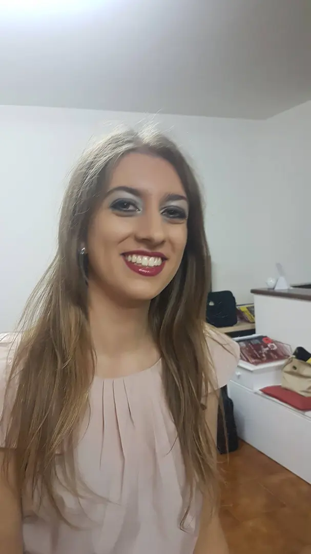 Contenta dopo il make-up