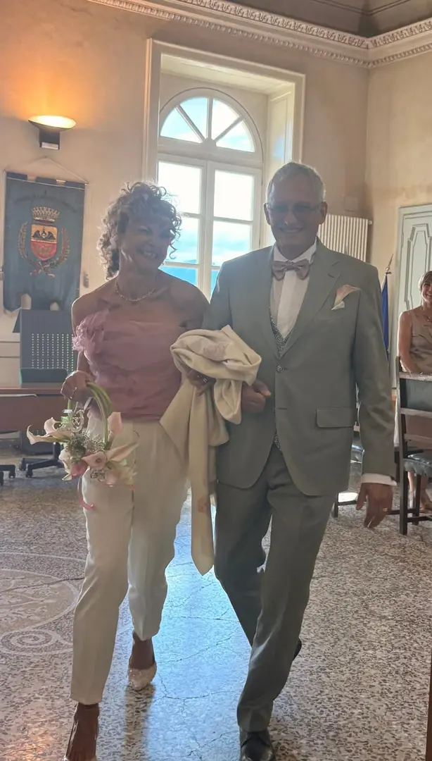 Un matrimonio puo' esserci a tutte le eta' come nel caso di Laurence e Pierre a Laveno Mombello