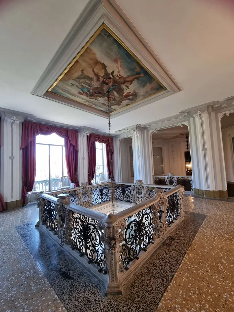 Interni di Villa Borghi