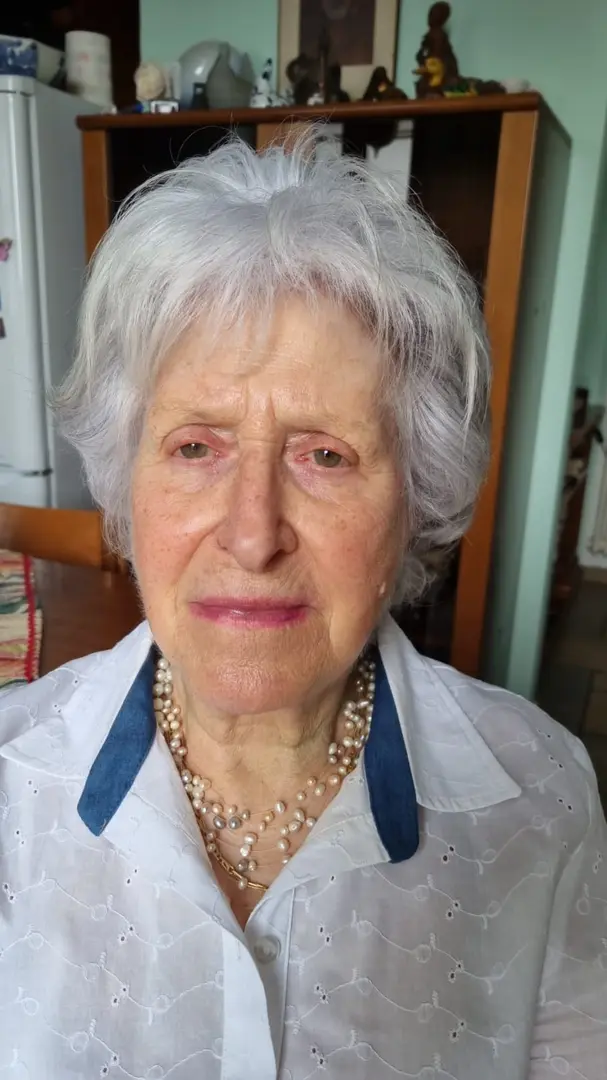 Lucia prima del trucco