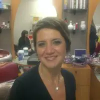 Un sorriso sereno e soddisfatto: perché mi sono occupata del suo look e della sua pelle con tanta cura!