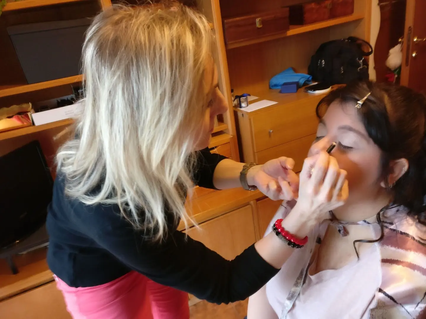 Userò una particolare attenzione per l’eyeliner, scegliendo solo prodotti anallergici e delicati per gli occhi.