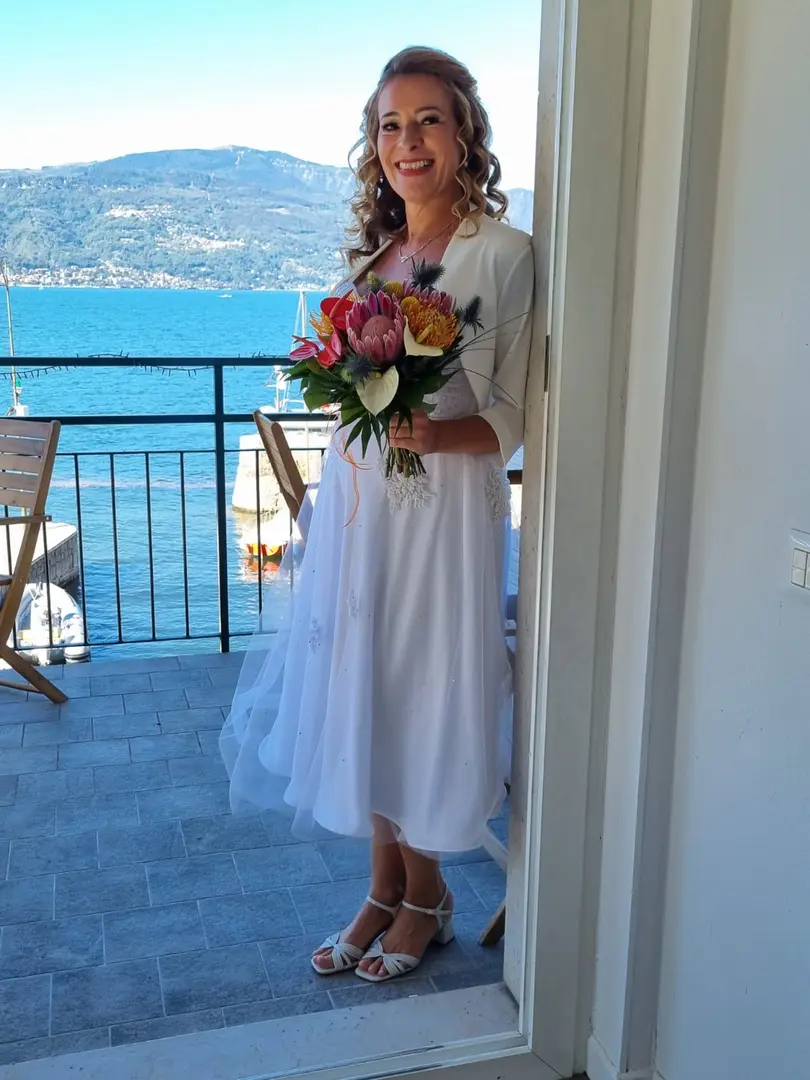 Laura sposa a Cerro (Va) con uno splendido sole