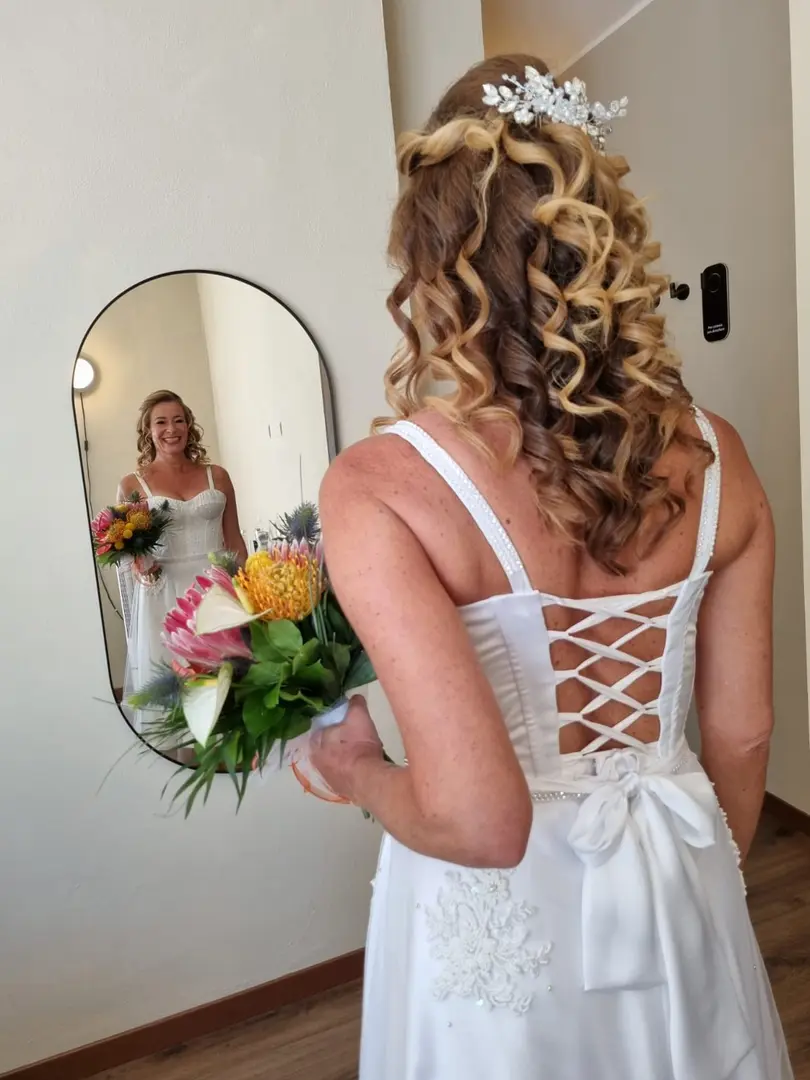 Laura sposa a Cerro (Va) con uno splendido sole